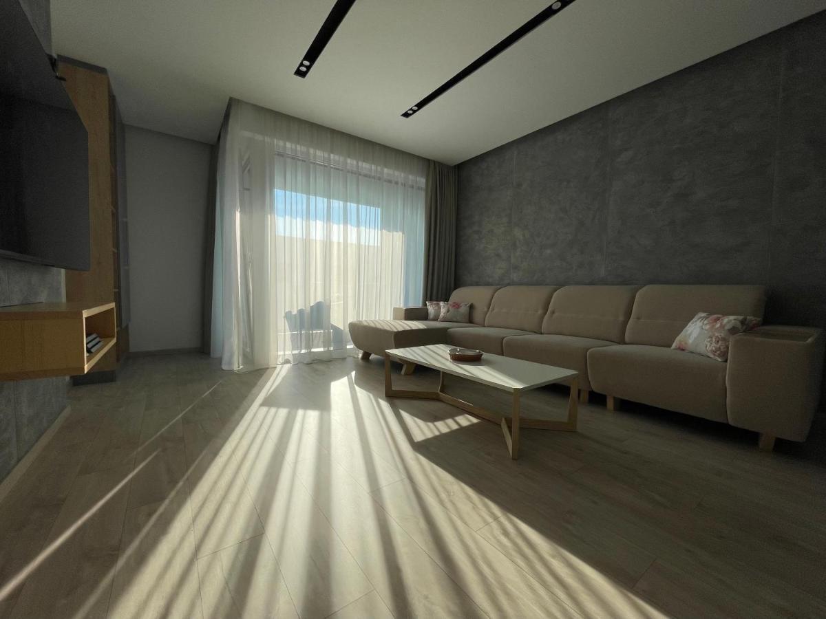 Greenbay Apartment With Free Parking Trenčín エクステリア 写真