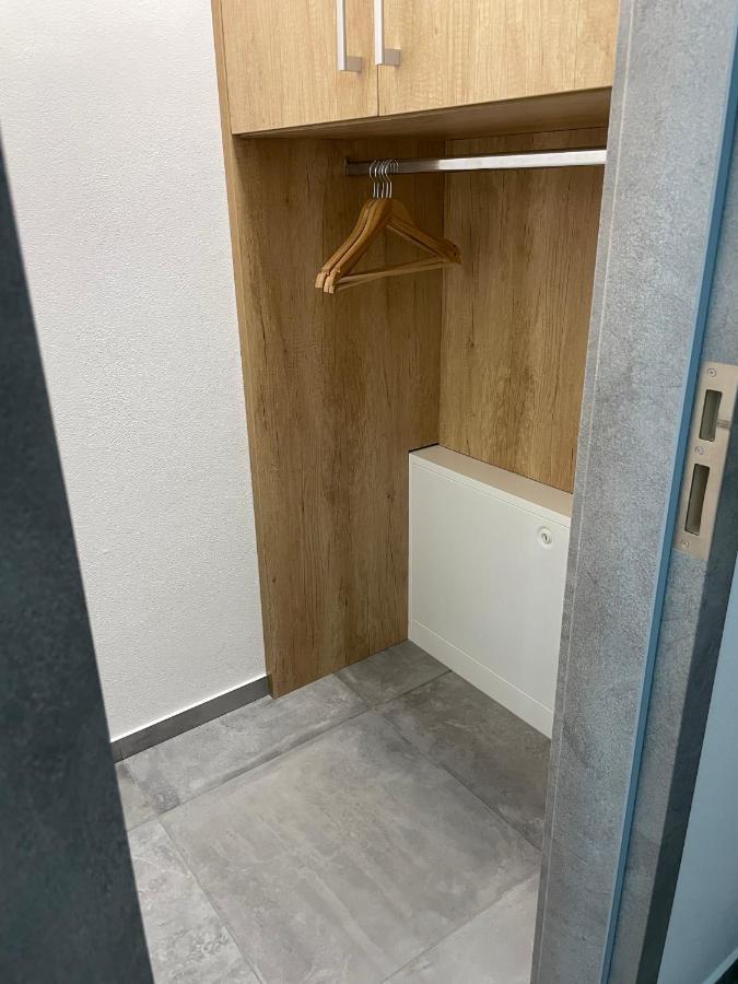 Greenbay Apartment With Free Parking Trenčín エクステリア 写真
