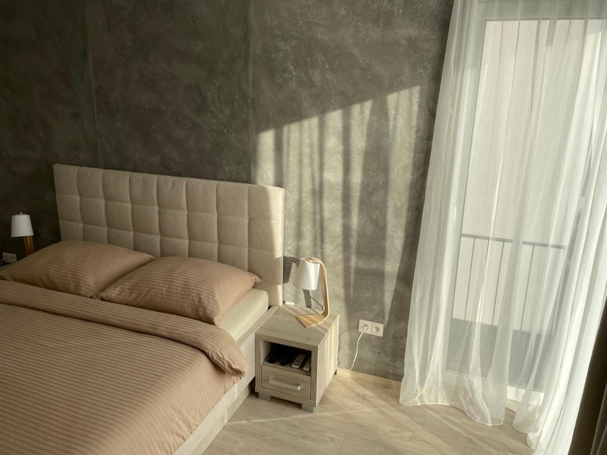 Greenbay Apartment With Free Parking Trenčín エクステリア 写真